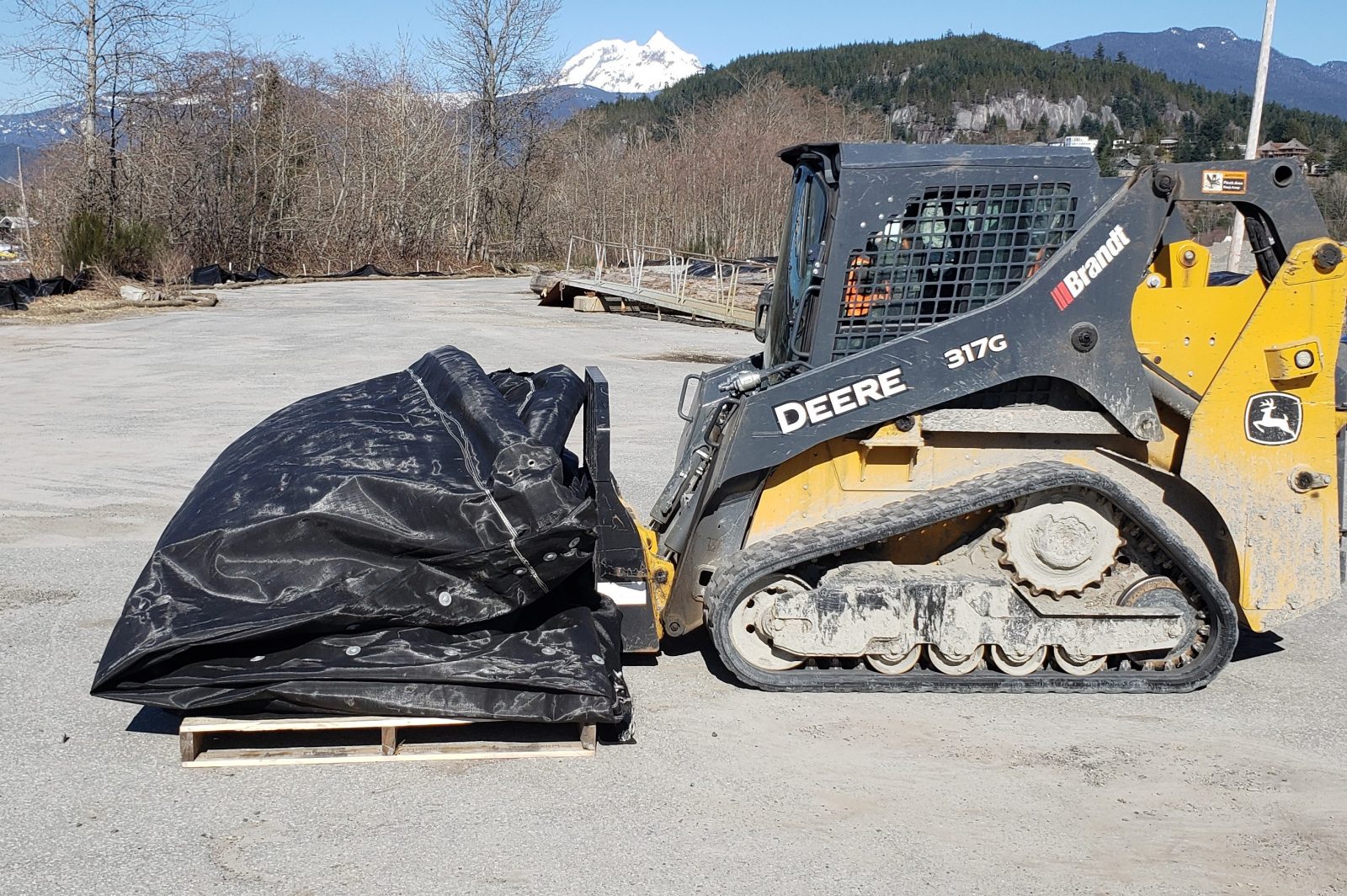 Deere 317 G Compact Track Loader